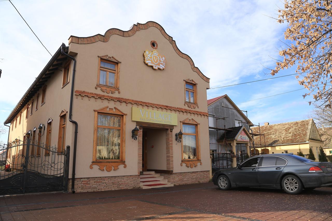 Hotel Village Stari Banovci 외부 사진