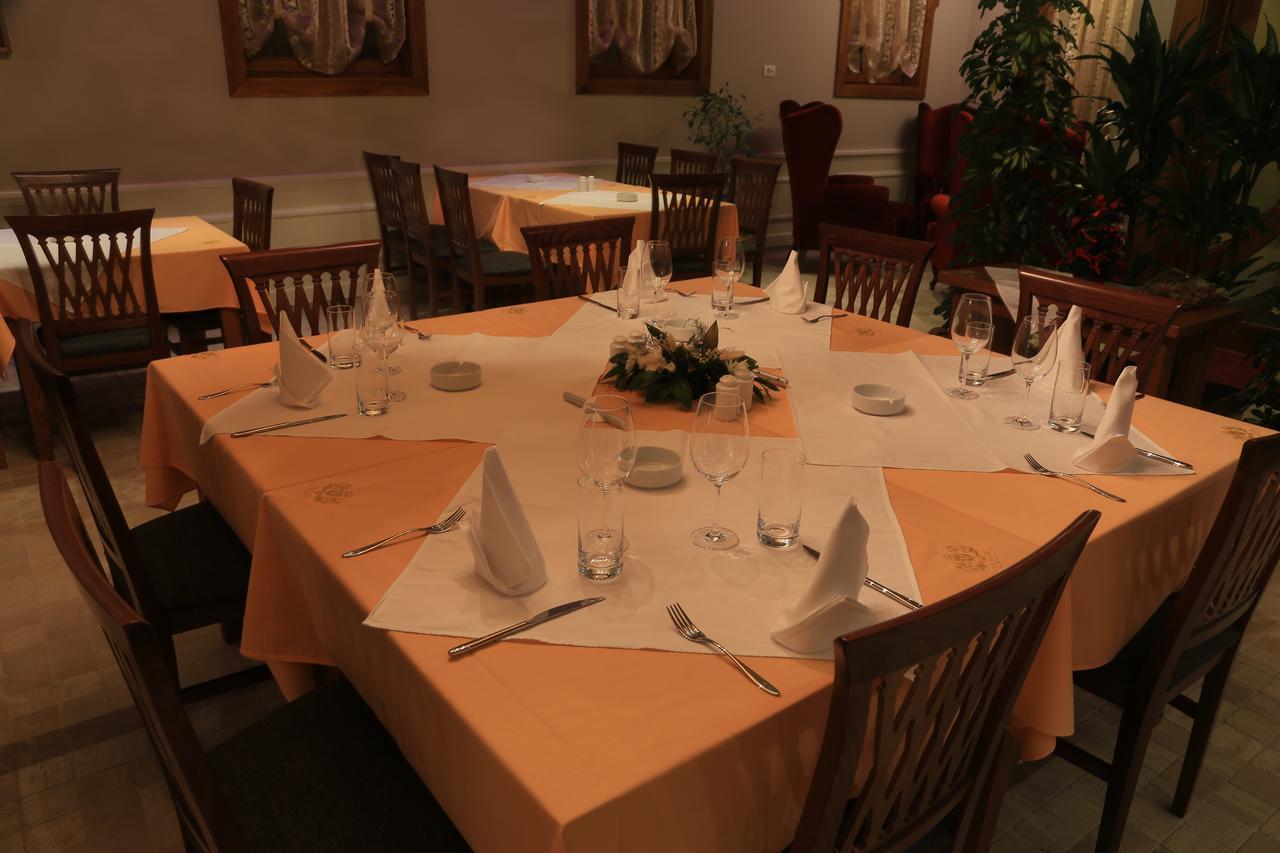 Hotel Village Stari Banovci 외부 사진